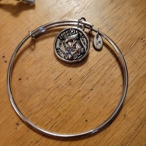 Christmas stocking charm bracelet...looks like Alex and Arni but is not theirs